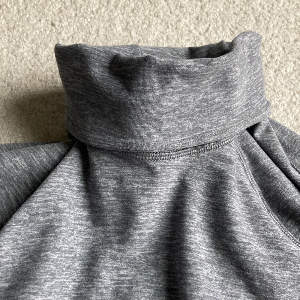 Lululemon Hill And Valley Turtleneck View 6